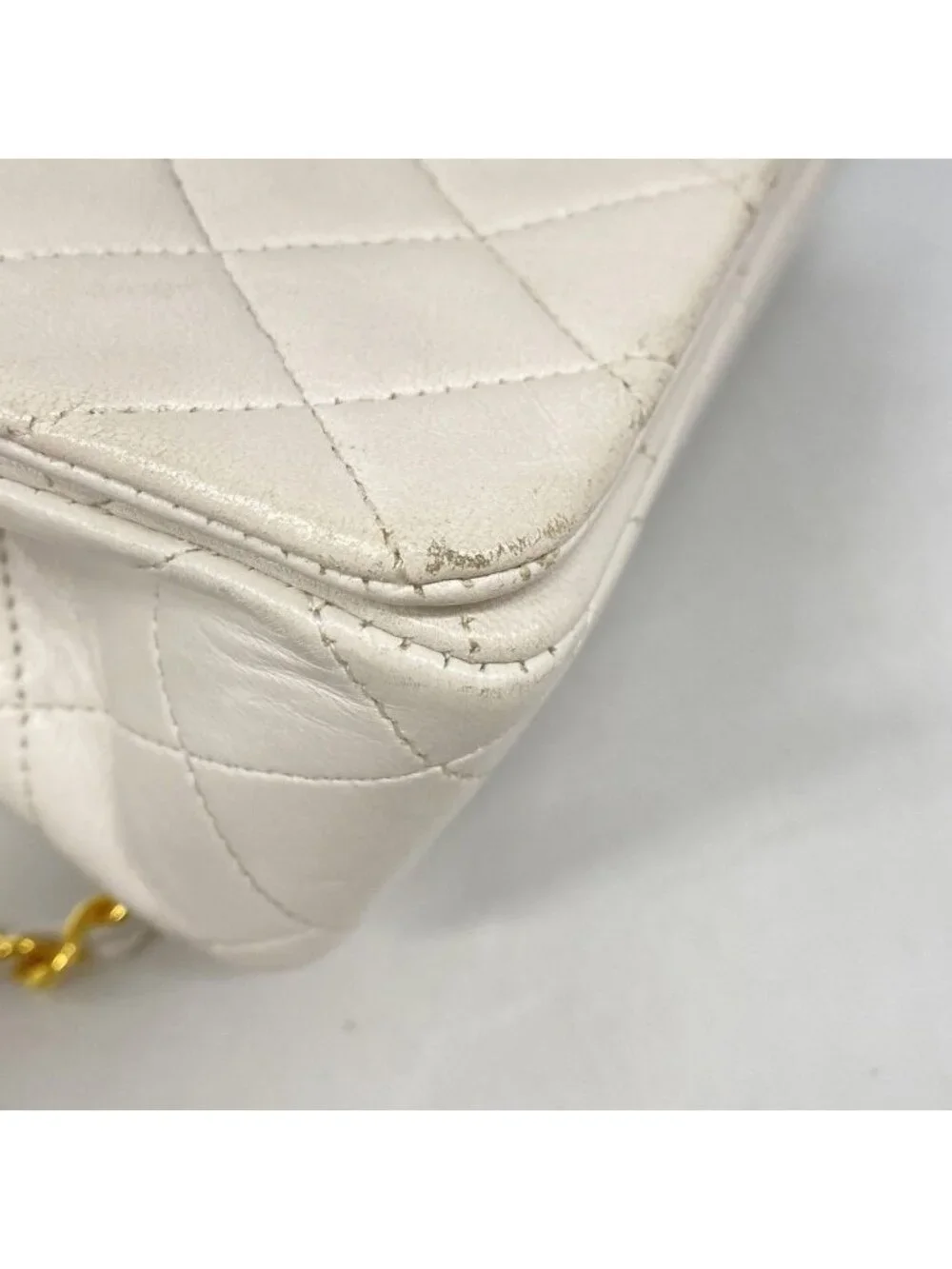 Chanel Shoulder Bag Quilted Lambskin White Gold